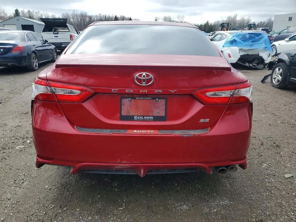 2020 TOYOTA CAMRY SE  