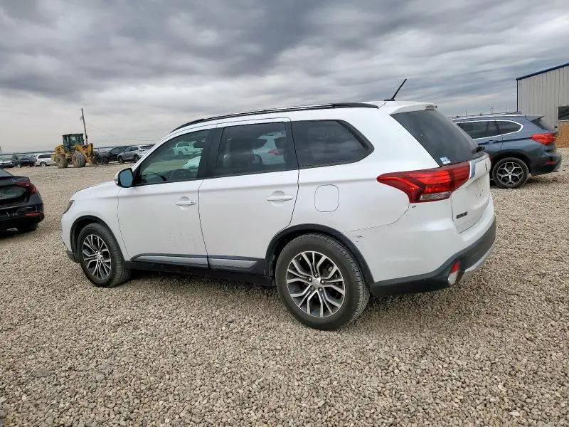 2016 MITSUBISHI OUTLANDER SE  