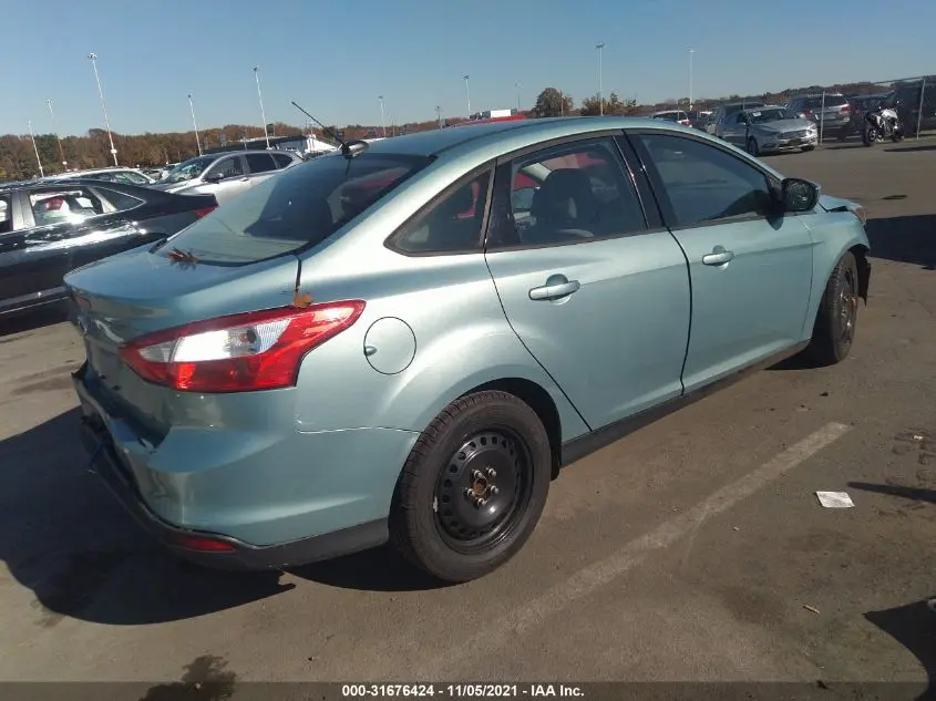 2012 FORD FOCUS SE