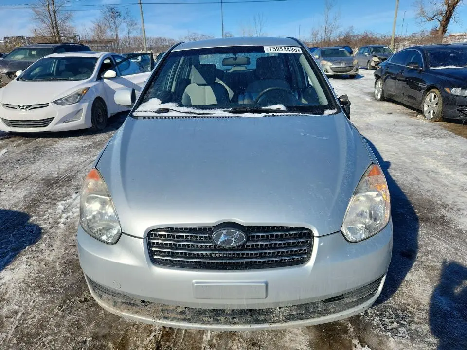 2011 HYUNDAI ACCENT GLS  