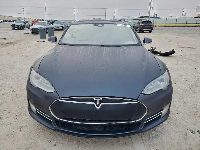 2015 TESLA MODEL S P85D  