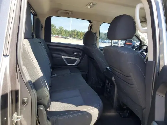 2016 NISSAN TITAN XD SL  