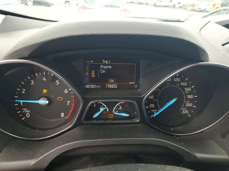 2017 FORD ESCAPE SE  