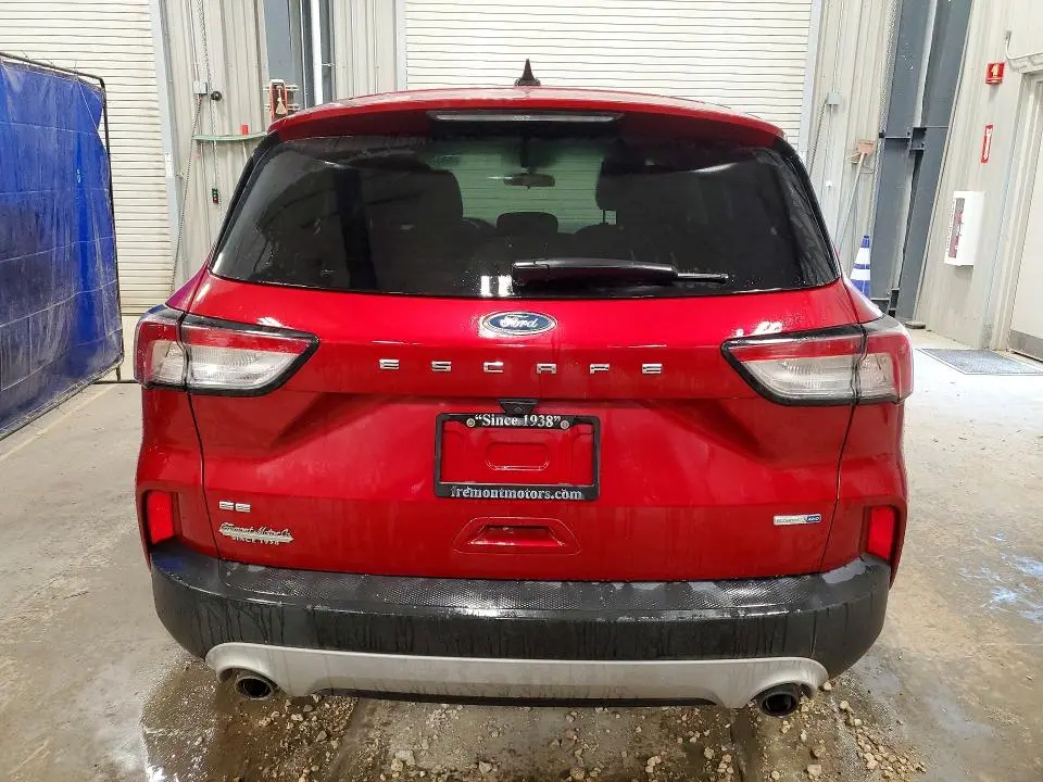 2020 FORD ESCAPE SE  