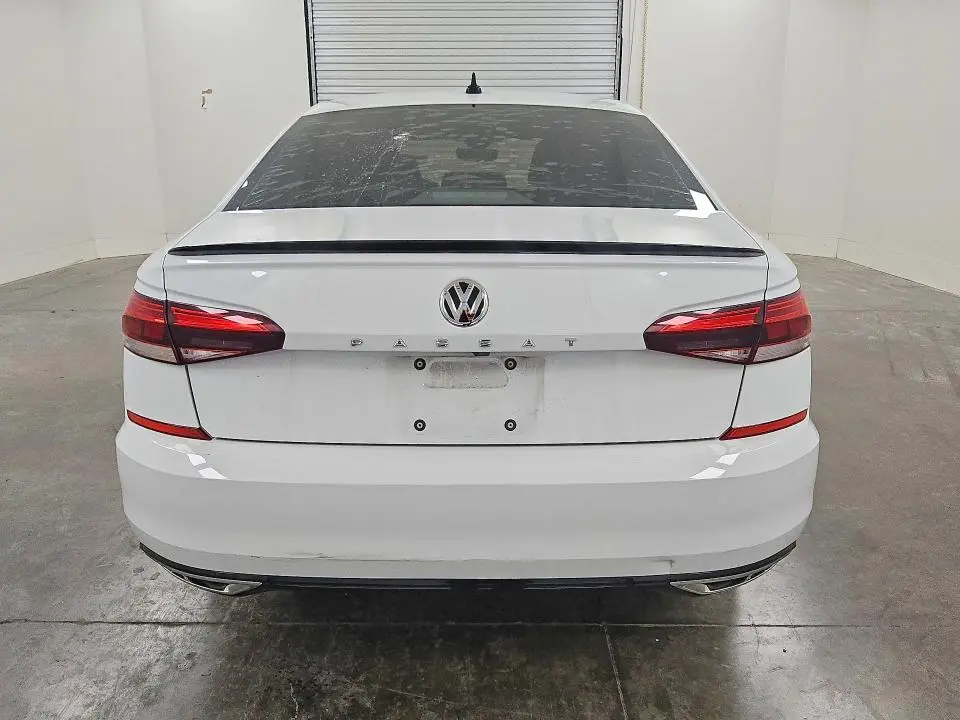 2021 VOLKSWAGEN PASSAT R-LINE  