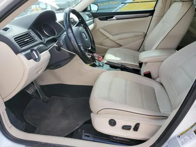 2017 VOLKSWAGEN PASSAT R-LINE  