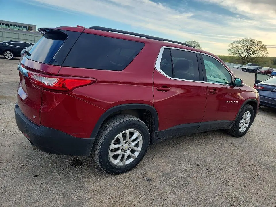 2021 CHEVROLET TRAVERSE LT  