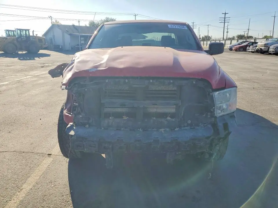 2016 RAM 1500 ST  