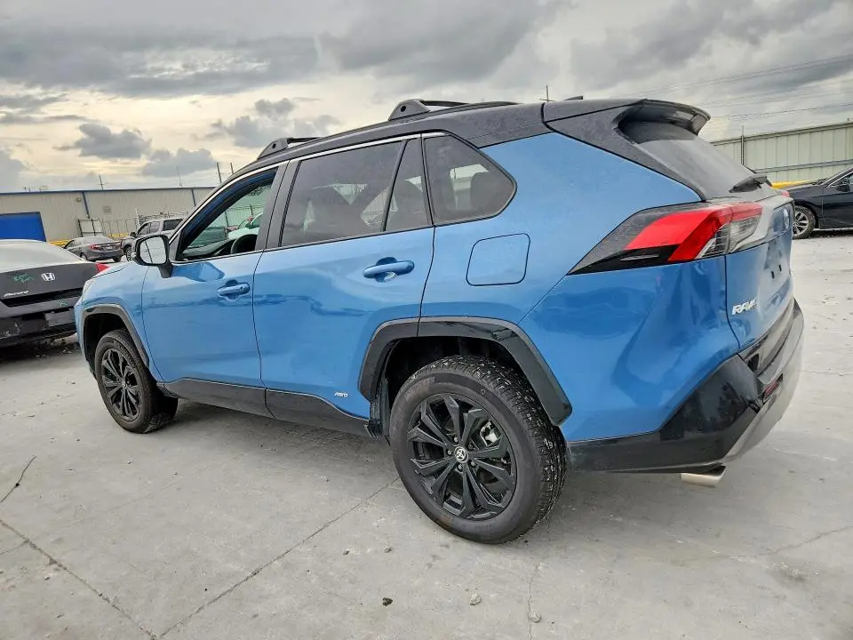 2025 TOYOTA RAV4 XSE  