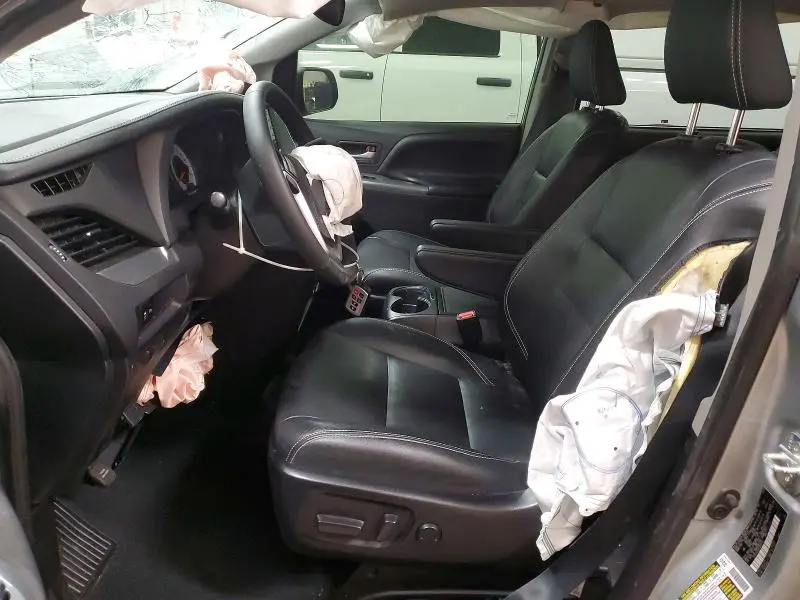 2020 TOYOTA SIENNA SE 7-PASSENGER  