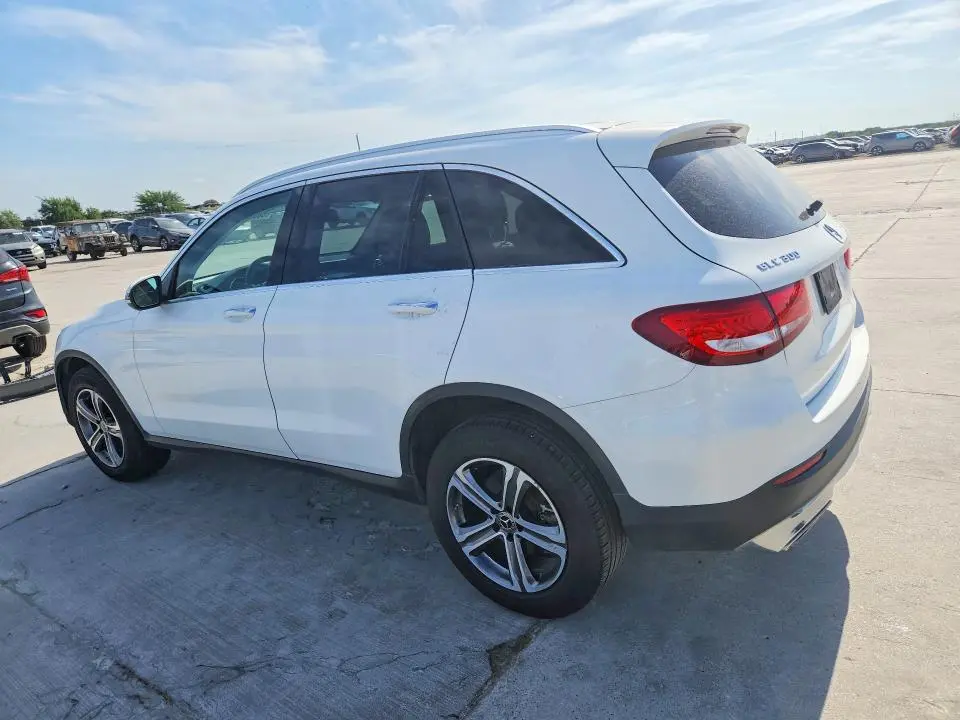 2018 MERCEDES-BENZ GLC 300  