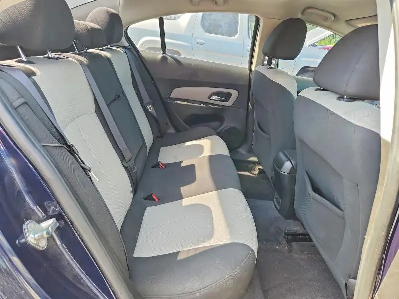 2011 CHEVROLET CRUZE LS  