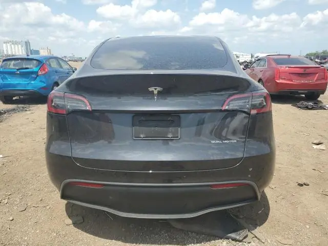 2025 TESLA MODEL Y   