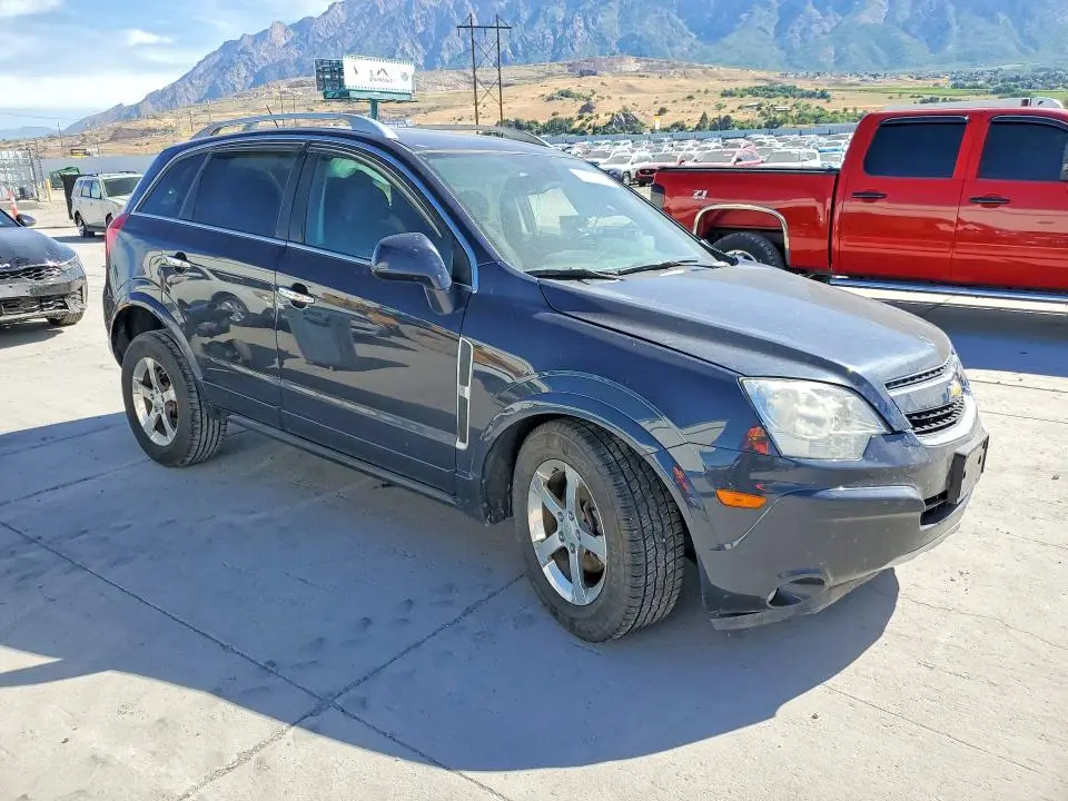 2014 CHEVROLET CAPTIVA LT  