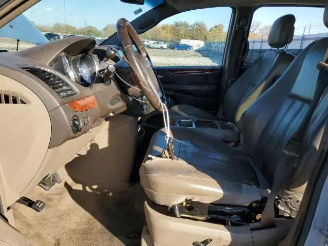 2013 CHRYSLER TOWN & COUNTRY TOURING  