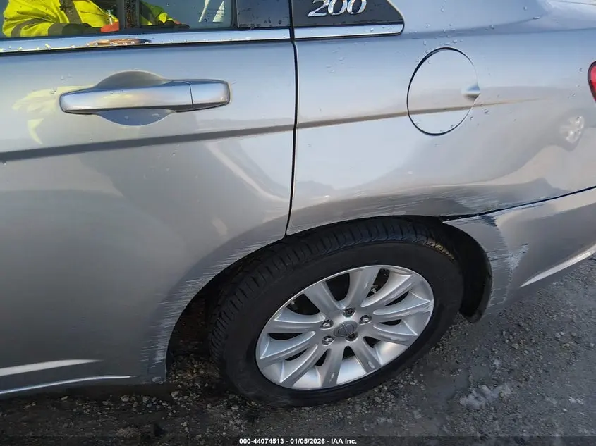 2013 CHRYSLER 200 TOURING