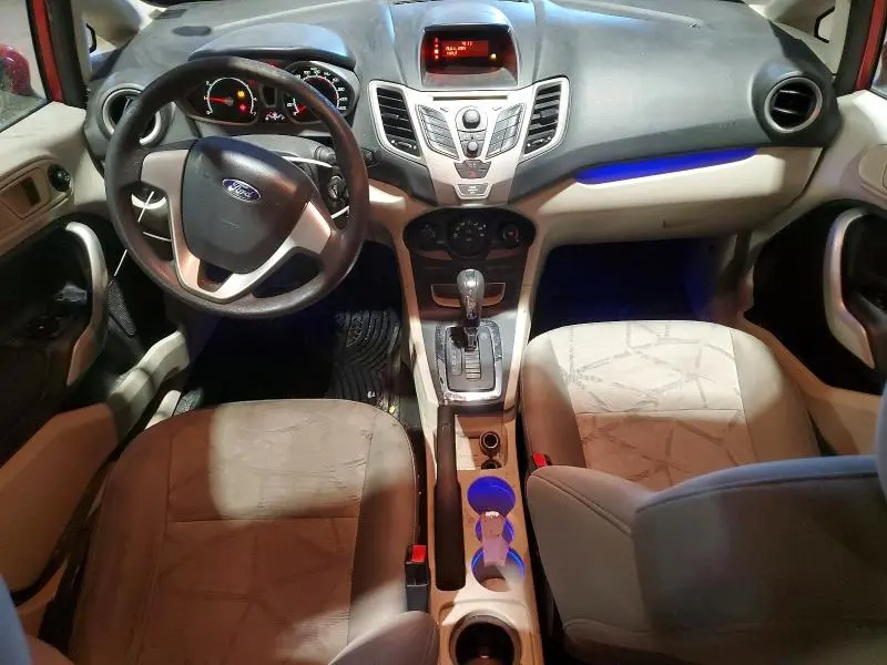 2011 FORD FIESTA SE  