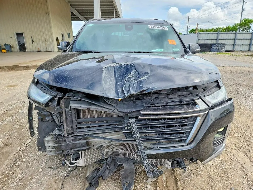 2023 CHEVROLET TRAVERSE LT  