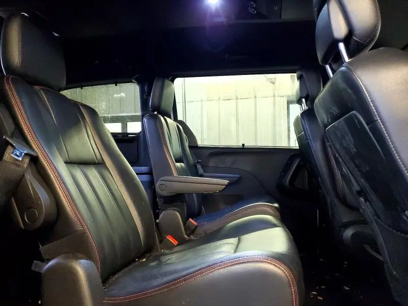 2017 DODGE GRAND CARAVAN GT  