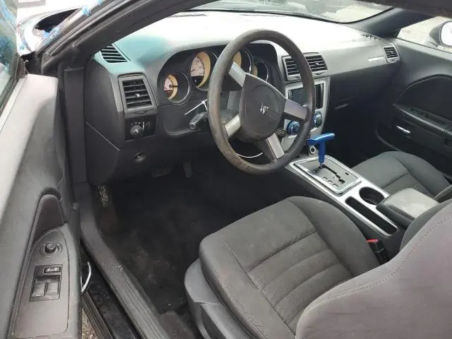 2010 DODGE CHALLENGER SE  