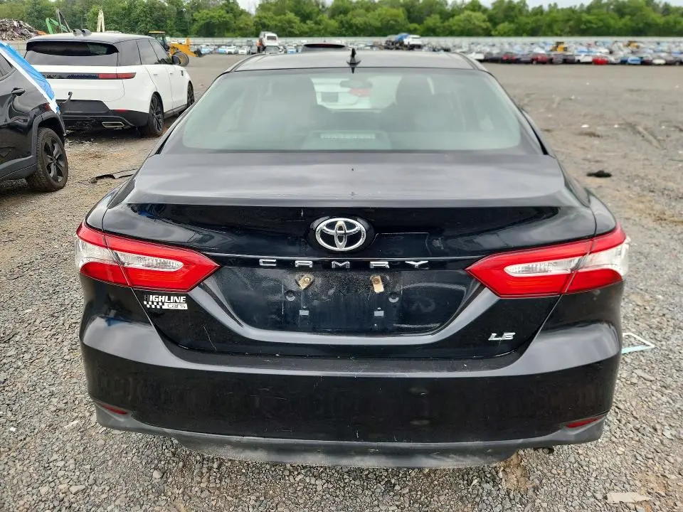 2019 TOYOTA CAMRY LE  