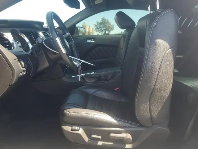 2011 FORD MUSTANG   