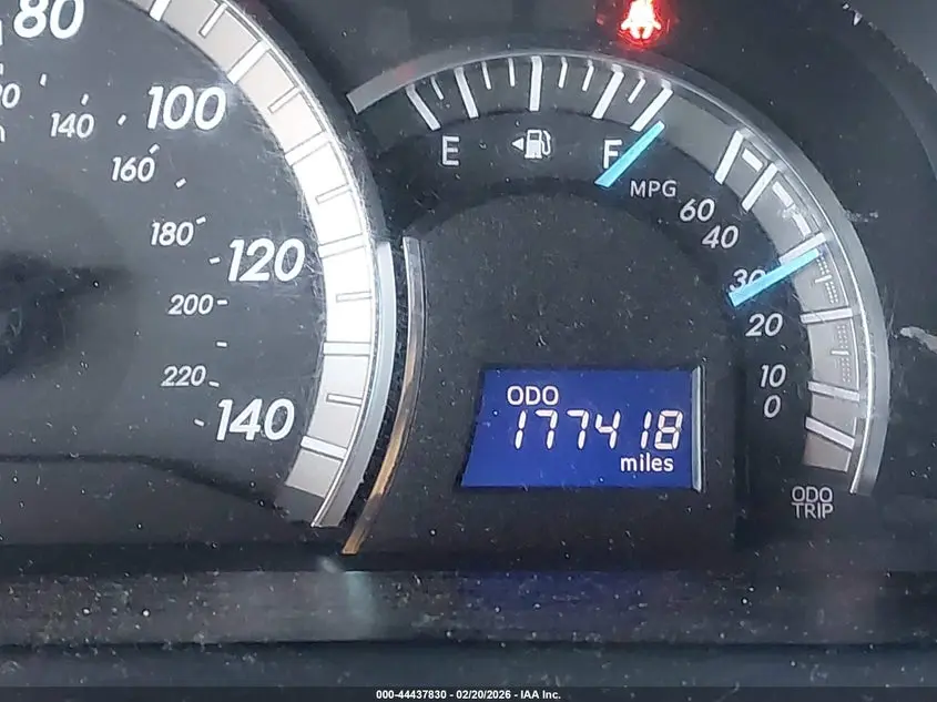 2012 TOYOTA CAMRY SE LIMITED EDITION
