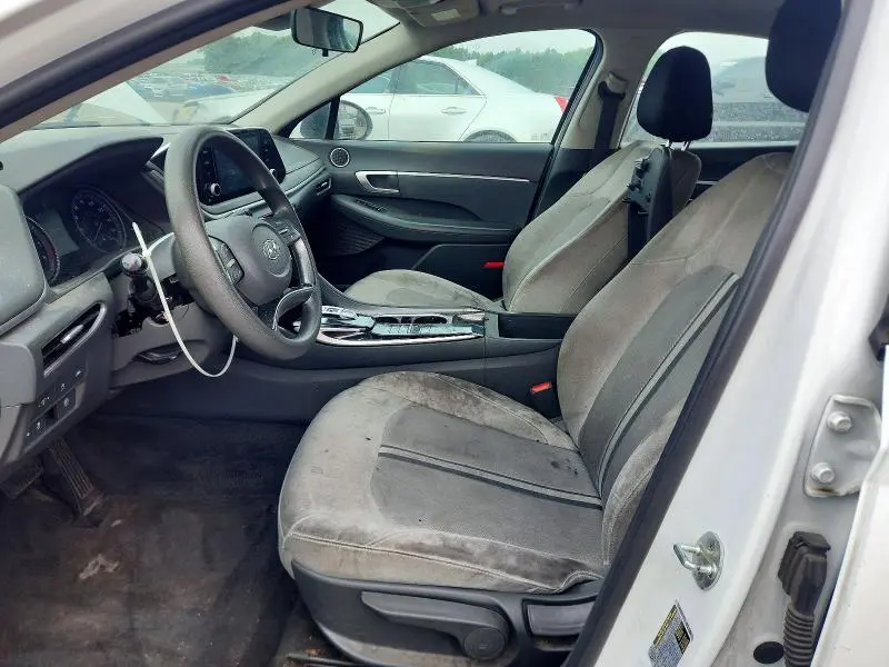 2021 HYUNDAI SONATA SE  
