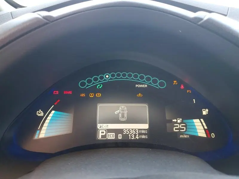 2017 NISSAN LEAF S  