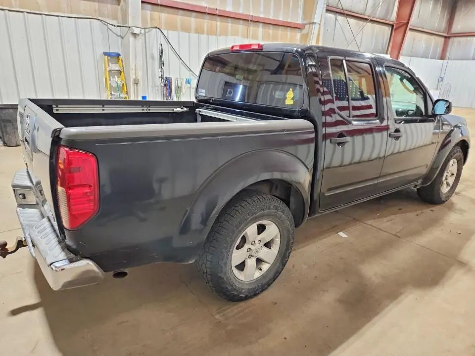 2011 NISSAN FRONTIER S  