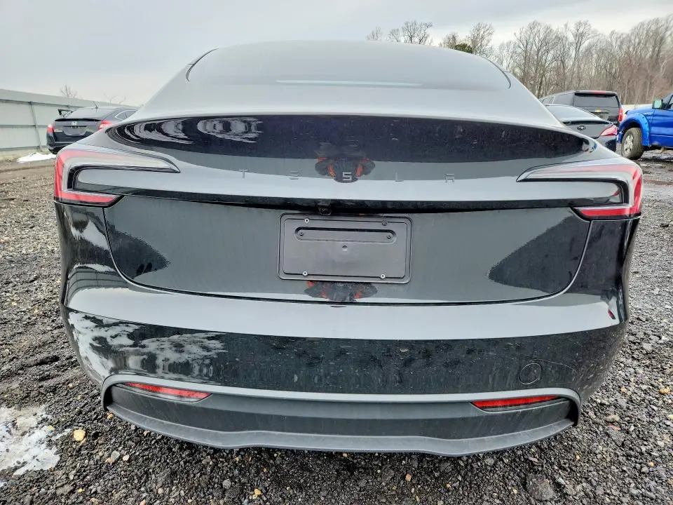2026 TESLA MODEL 3   