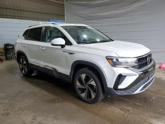 2024 VOLKSWAGEN TAOS SE  
