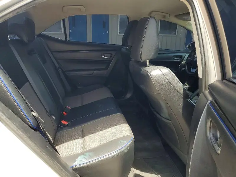 2017 TOYOTA COROLLA SE  