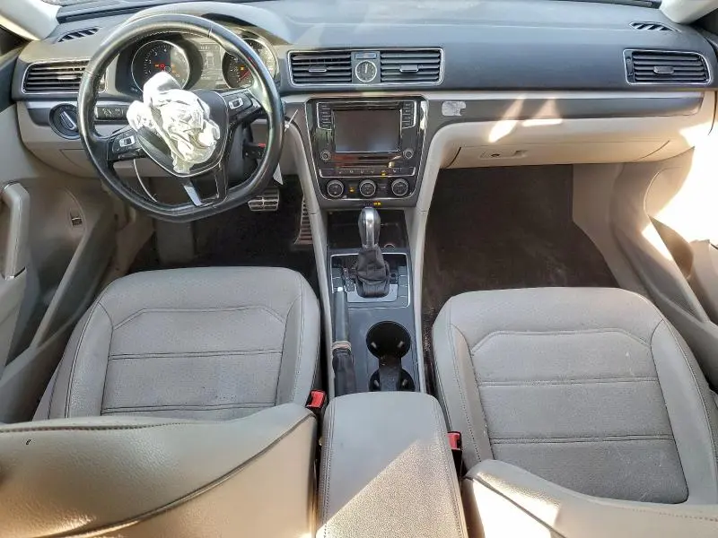 2017 VOLKSWAGEN PASSAT R-LINE  