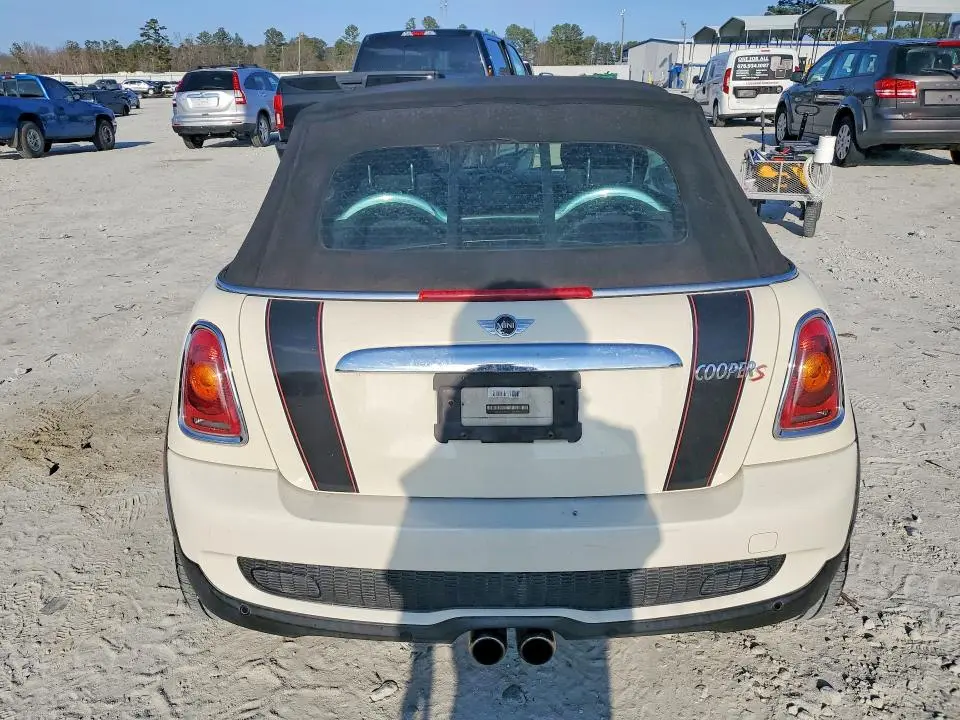 2010 MINI COOPER S  