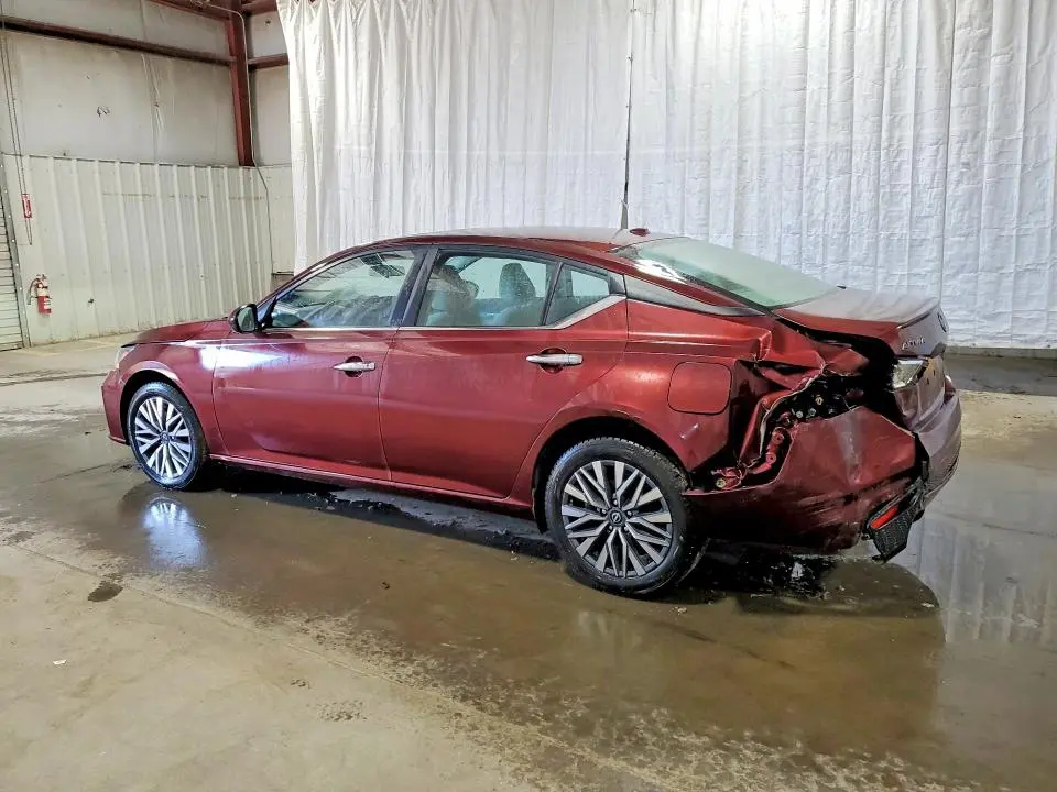 2023 NISSAN ALTIMA SV  