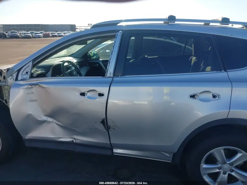 2014 TOYOTA RAV4 XLE
