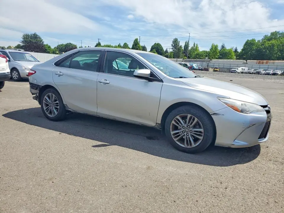2017 TOYOTA CAMRY SE  