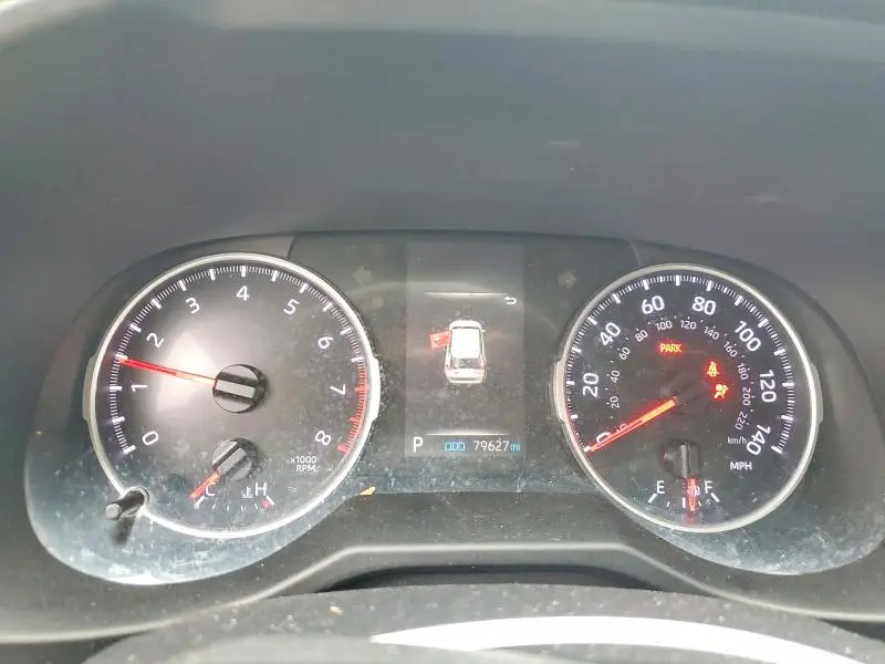 2020 TOYOTA RAV4 LE  