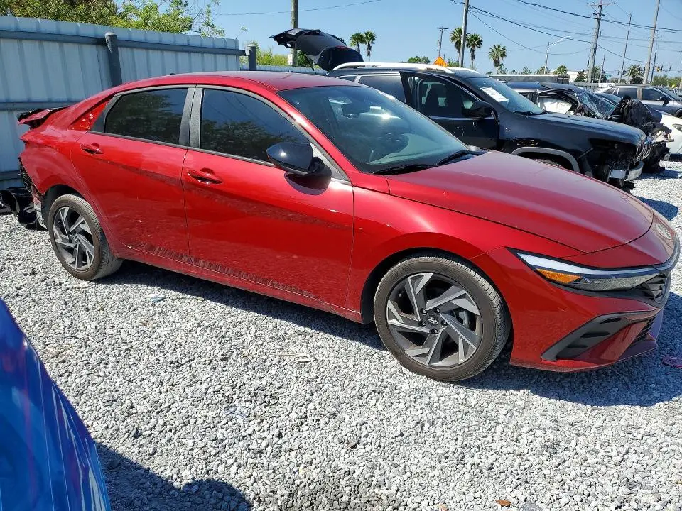 2025 HYUNDAI ELANTRA SEL SPORT  
