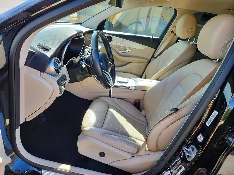 2022 MERCEDES-BENZ GLC 300  