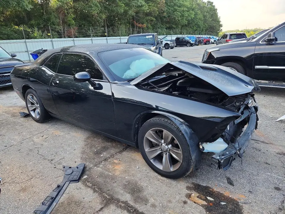 2018 DODGE CHALLENGER SXT  