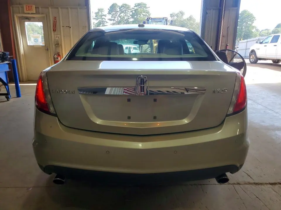 2011 LINCOLN MKS   