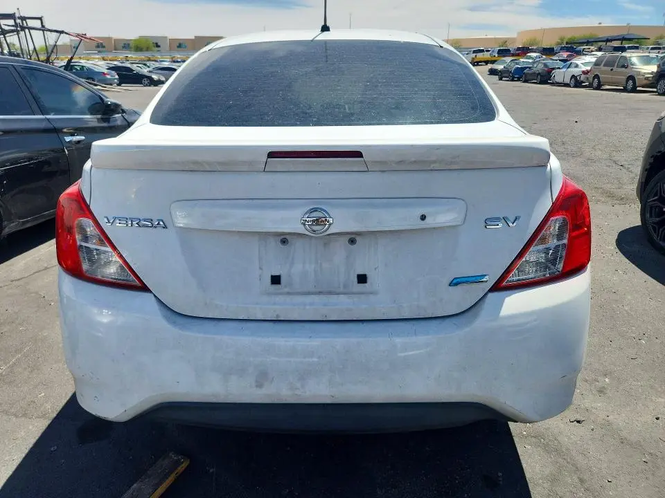 2015 NISSAN VERSA 1.6 SV  
