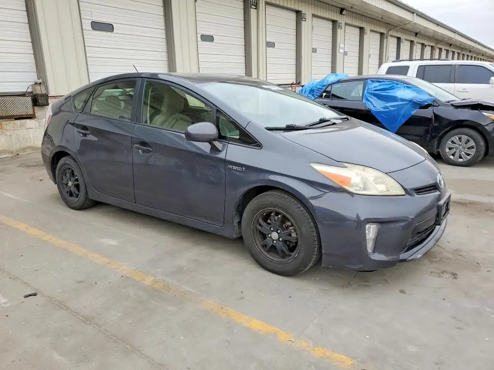 2014 TOYOTA PRIUS TWO  