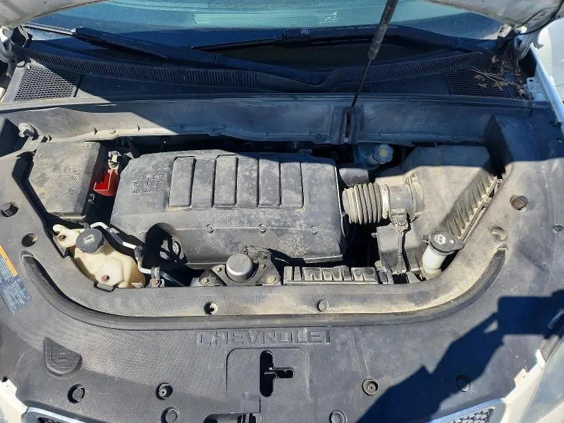 2011 CHEVROLET TRAVERSE LT  