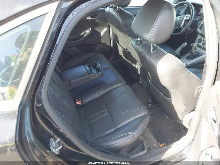 2013 FORD FOCUS SE