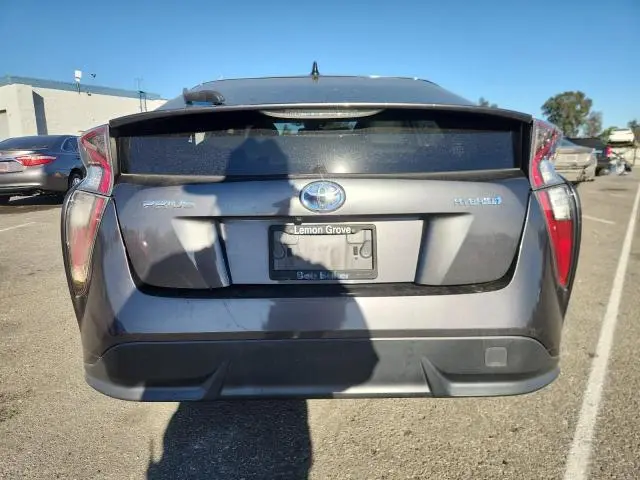 2016 TOYOTA PRIUS   