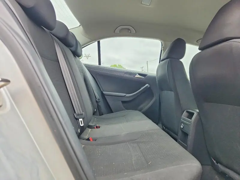 2015 VOLKSWAGEN JETTA BASE  