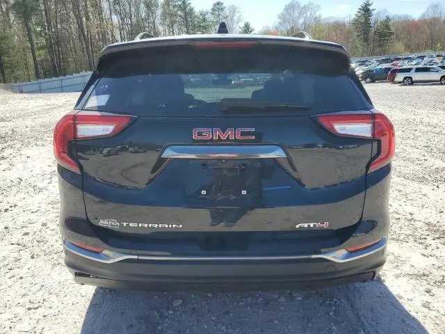 2022 GMC TERRAIN AT4  
